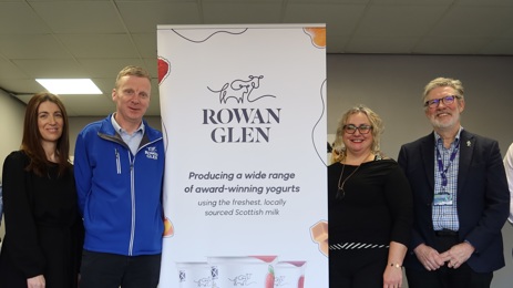 SOSE and Rowan Glen teams at factory
