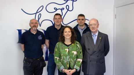 Rural Affairs Secretary visits award-winning dairy Rowan Glen